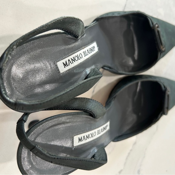 Manolo Blahnik Leather Pointed Toe Slingback Pumps - Picture 6 of 13